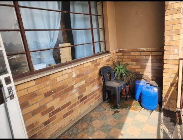 3 BEDROOM APARTMENT FOR SALE IN TROYEVILLE